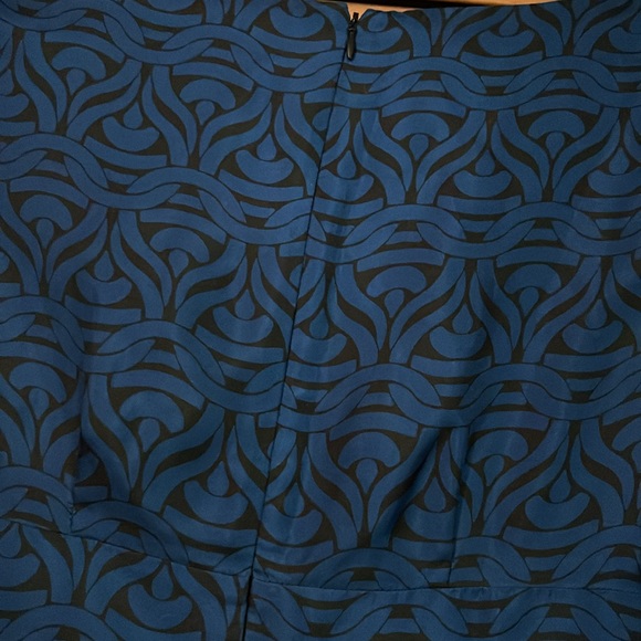 Banana republic size 4p silk modern swirl dress - Picture 7 of 7